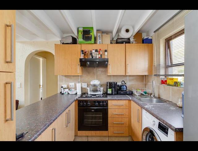 1 BEDROOM APARTMENT FOR SALE IN LONEHILL